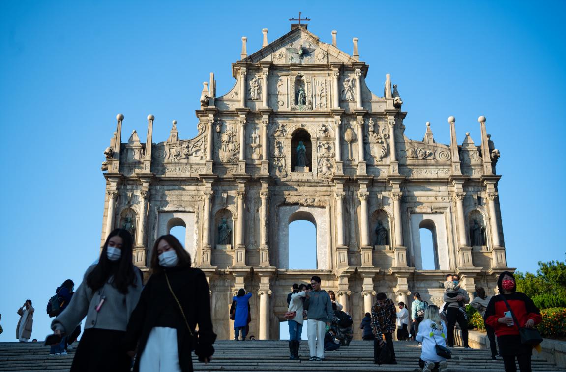 2025新澳门天天六开好彩大全,澳门是中国的一个特别行政区，以其独特的文化背景和丰富的旅游资源而闻名。随着科技的进步和互联网的普及，越来越多的人对澳门的彩票产生了浓厚的兴趣。本文将围绕关键词澳门天天六开好彩，探讨澳门彩票的魅力以及未来的发展。