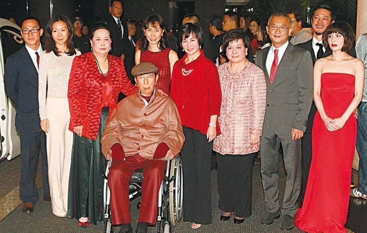澳门精准四肖期期准免费,澳门精准四肖期期准免费——揭秘彩票预测的真相